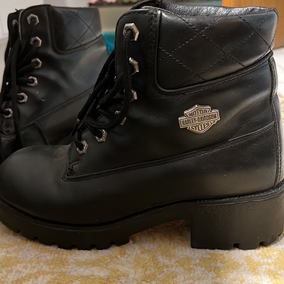 Women’s size 7 Harley Davidson Boot - Picture 2 of 6